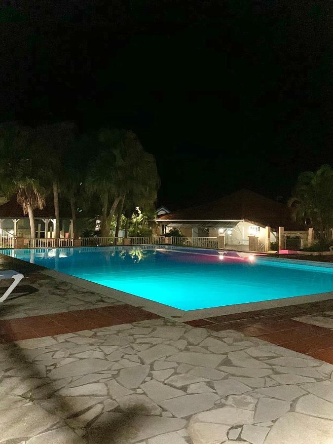 Somptueux Duplex Sur La Route Des Plages Sainte-Anne Zewnętrze zdjęcie